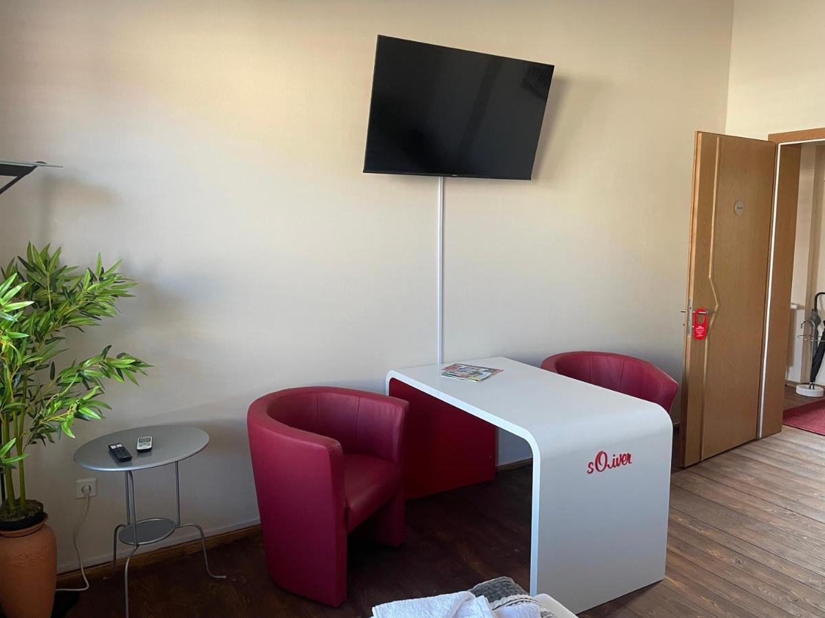 Dz Appartements - Ferienwohnung Mit Klimaanlage, Whirlpool Und Freiem Wlan - Ruhige, Zentrale Lage In Wittenberge Esterno foto